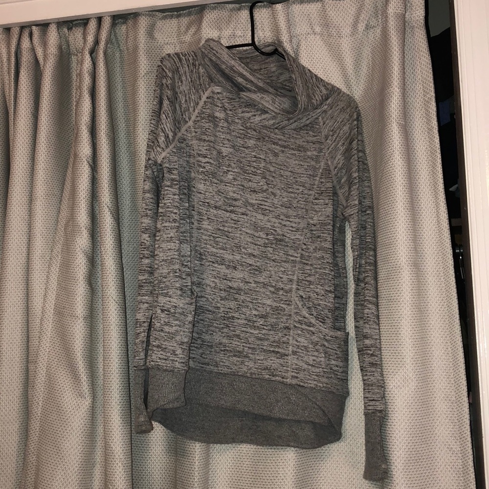 grey hoodie